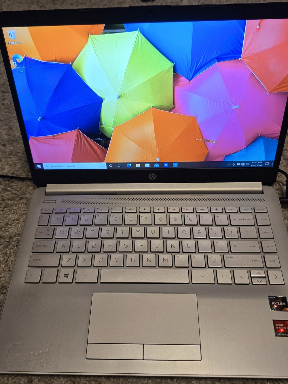 HP 14" Laptop Ryzen 3 3250U 4GB RAM AMD Radeon Graphics – Works Great + Charger